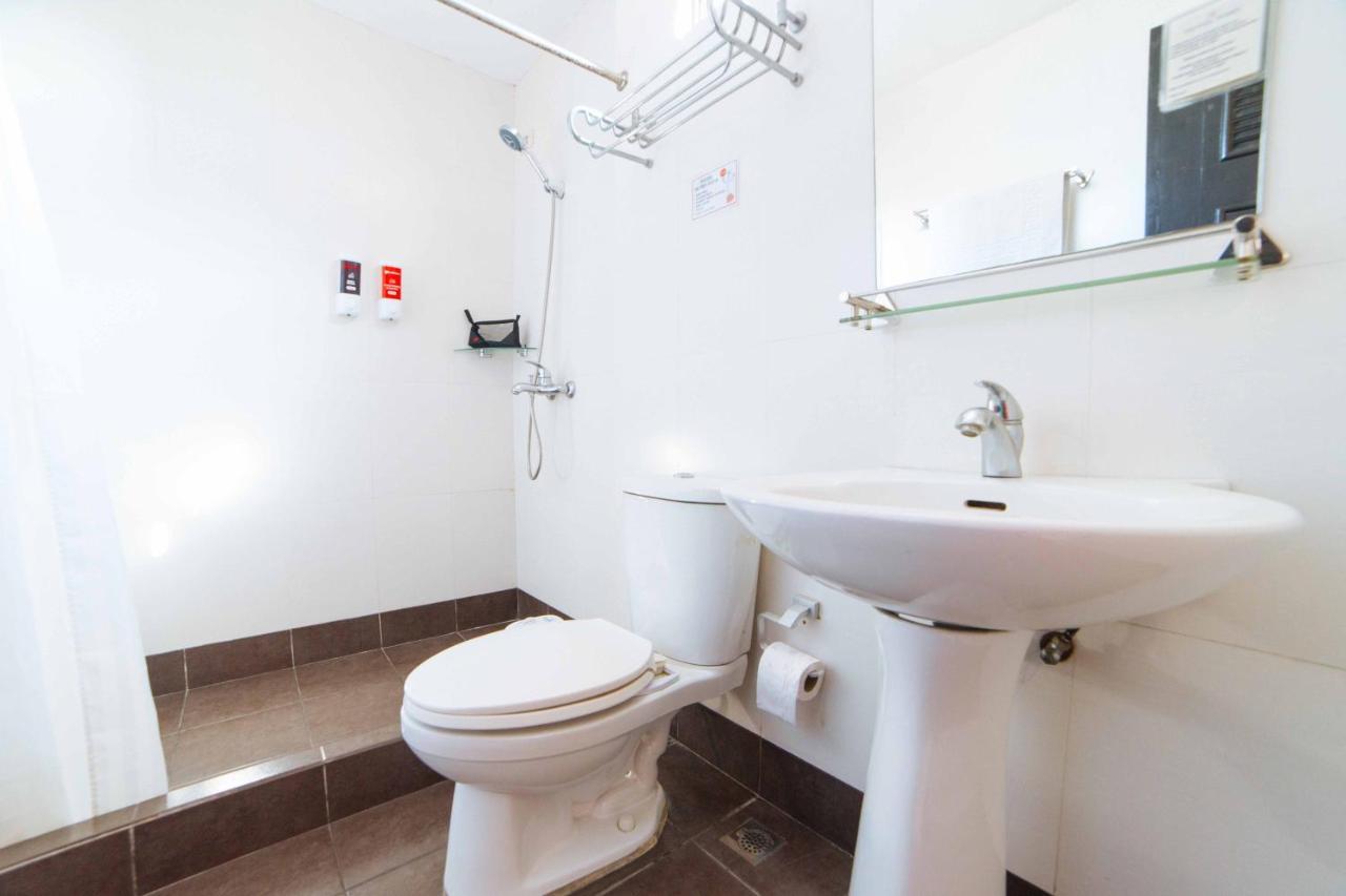 Reddoorz Plus Near Naia Expressway 帕赛 外观 照片